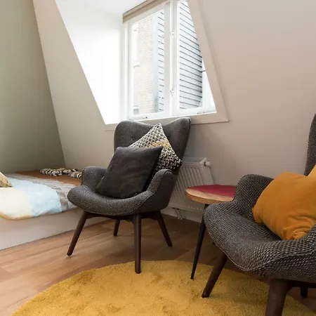 Saint Claire Studio's Amszterdam