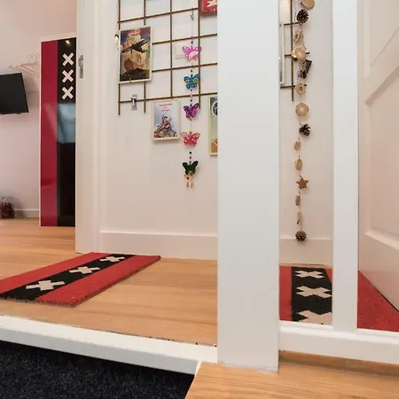 Saint Claire Studio's * Amszterdam