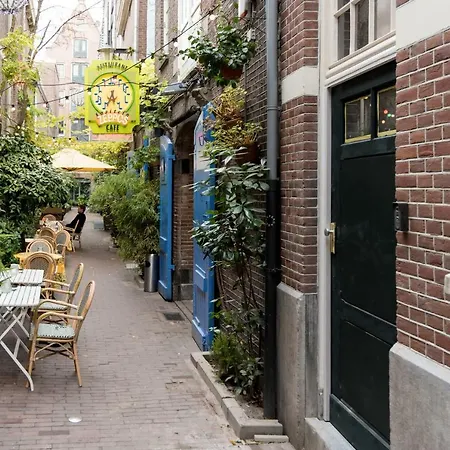 Saint Claire Studio's *