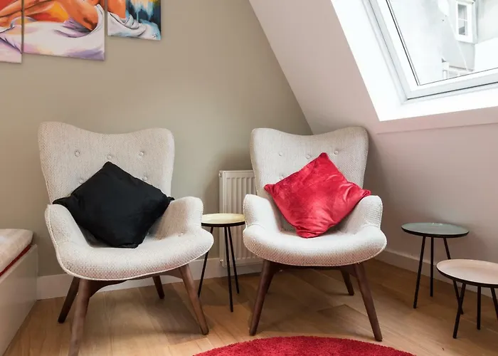 Saint Claire Studio's